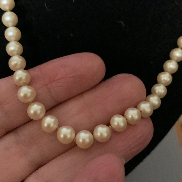 vintage faux pearl necklace 17” - Picture 4 of 5